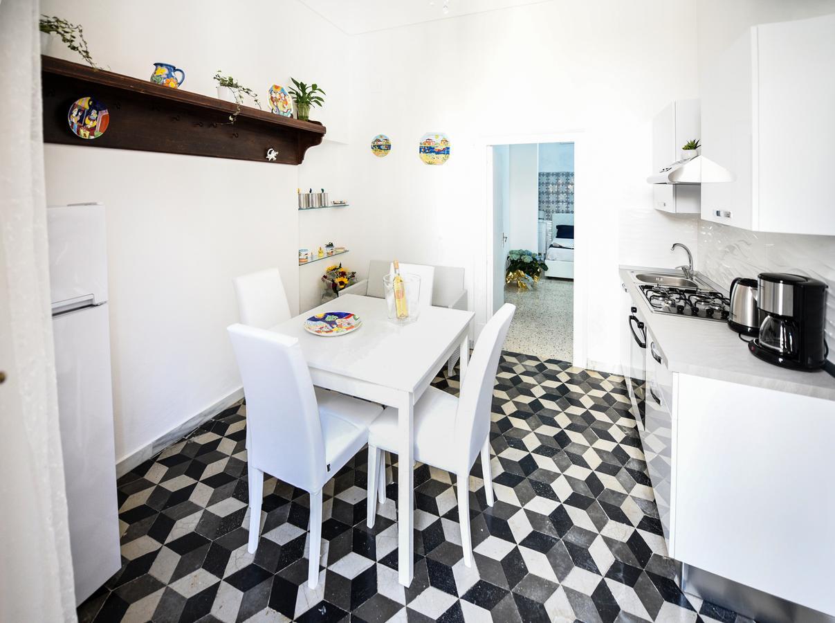 Palazzo Taormina Apartment Castellammare del Golfo Luaran gambar